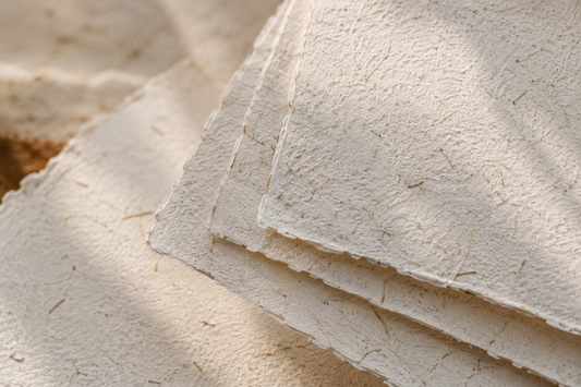 Mengapa Handmade Paper Memiliki Tekstur yang Unik?