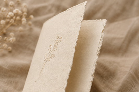 10 Ide Kreatif Wedding Stationery dengan Handmade Paper